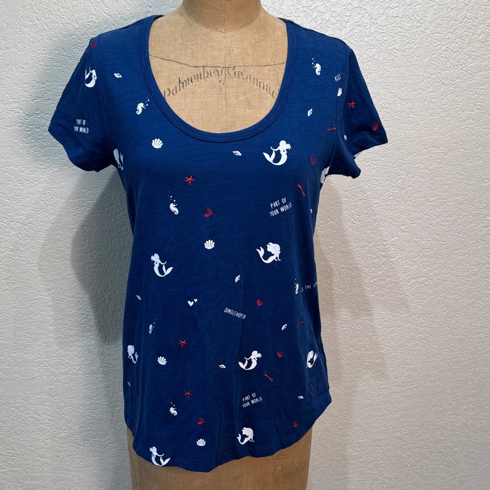 Disney Women Large Navy Blue Round Neck Short Sleeve The‎ Little Mermaid Tee